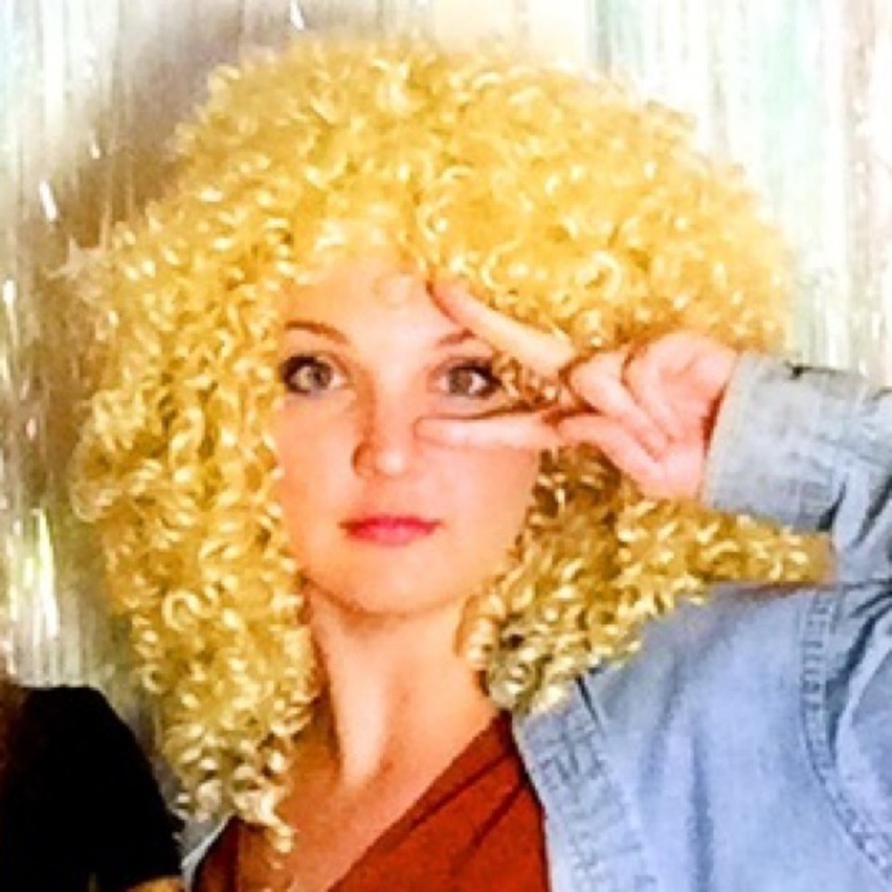 Blonde wig with two hair nets. Only wore once.